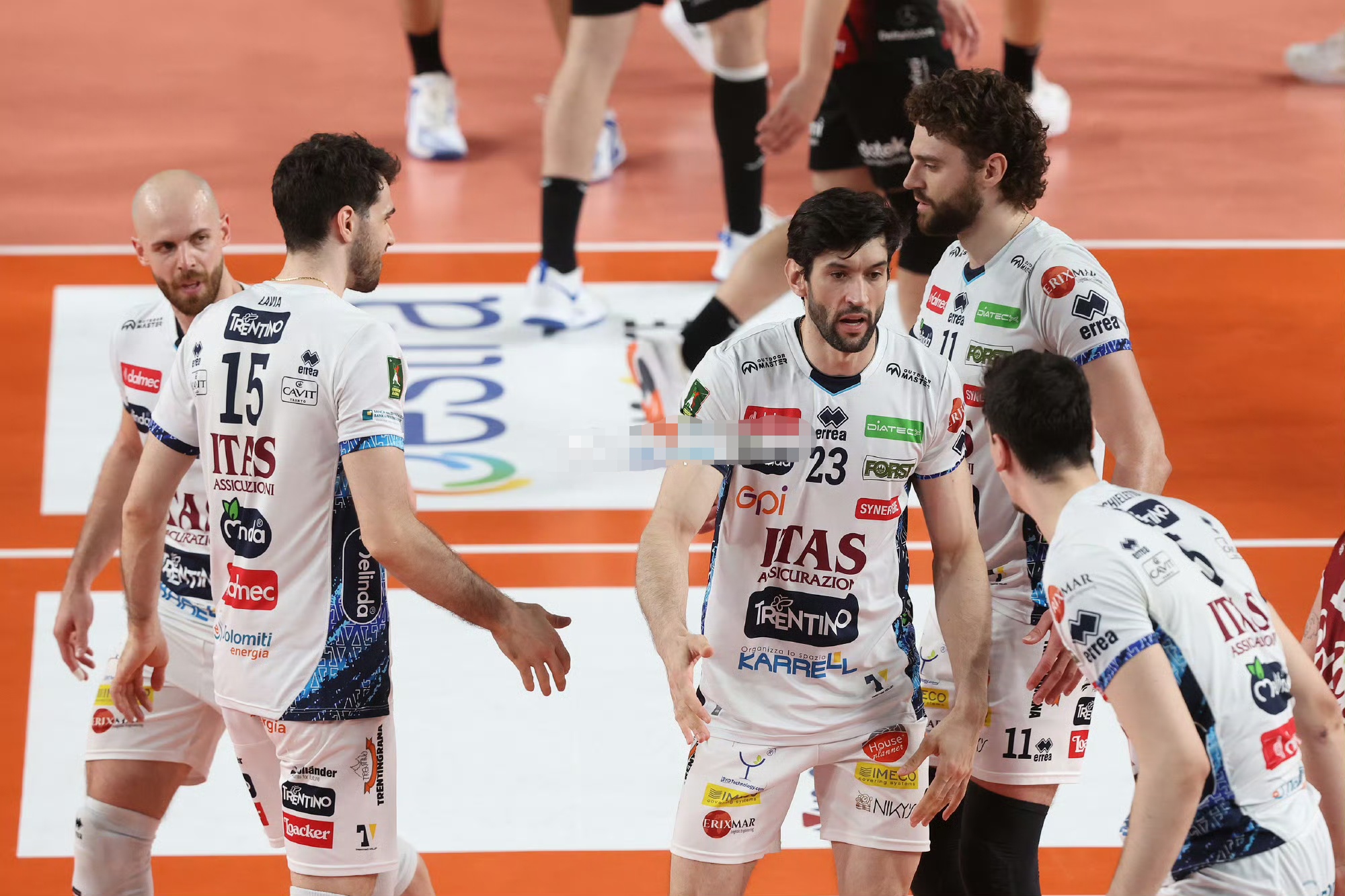 阿斯顿维拉发布备战花絮，加时末段绝杀压哨，意甲任务艰巨，赛程密集仍需轮换(布莱顿对阿斯顿维拉)