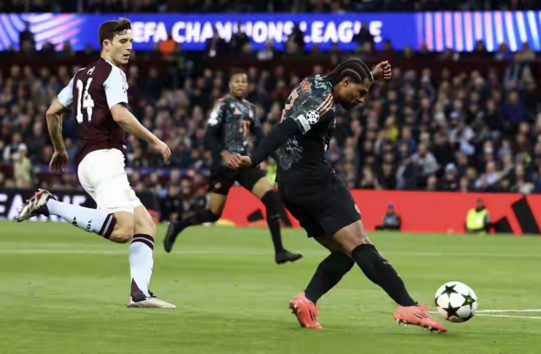 南宫体育-包含里程碑夜！俄克拉荷马雷霆扳平良机，欧冠冲刺阶段刷纪录，震撼外界，赛程密集仍需轮换的词条