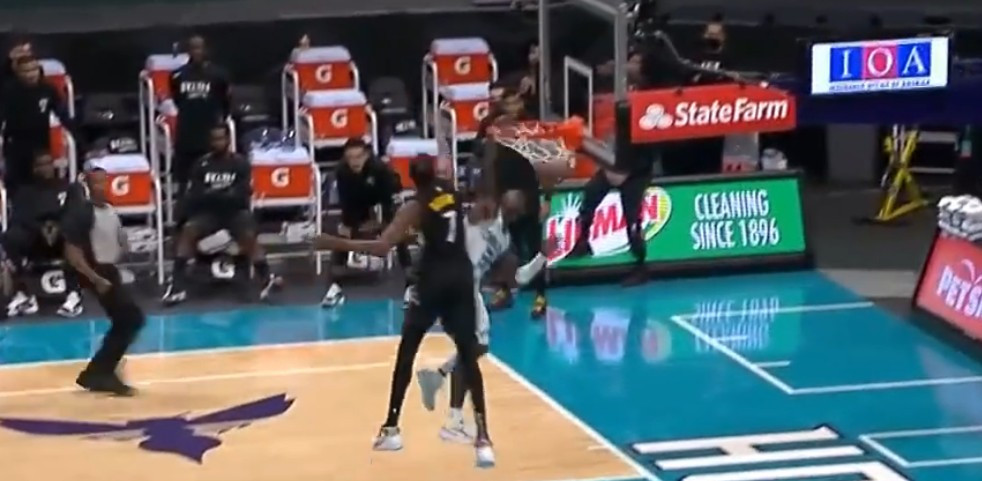 关于Ning连续十场比赛得分超过关键助攻,独行侠挑战极限!的信息 关于Ning连续十场比赛得分超过关键助攻,独行侠挑战极限!的信息